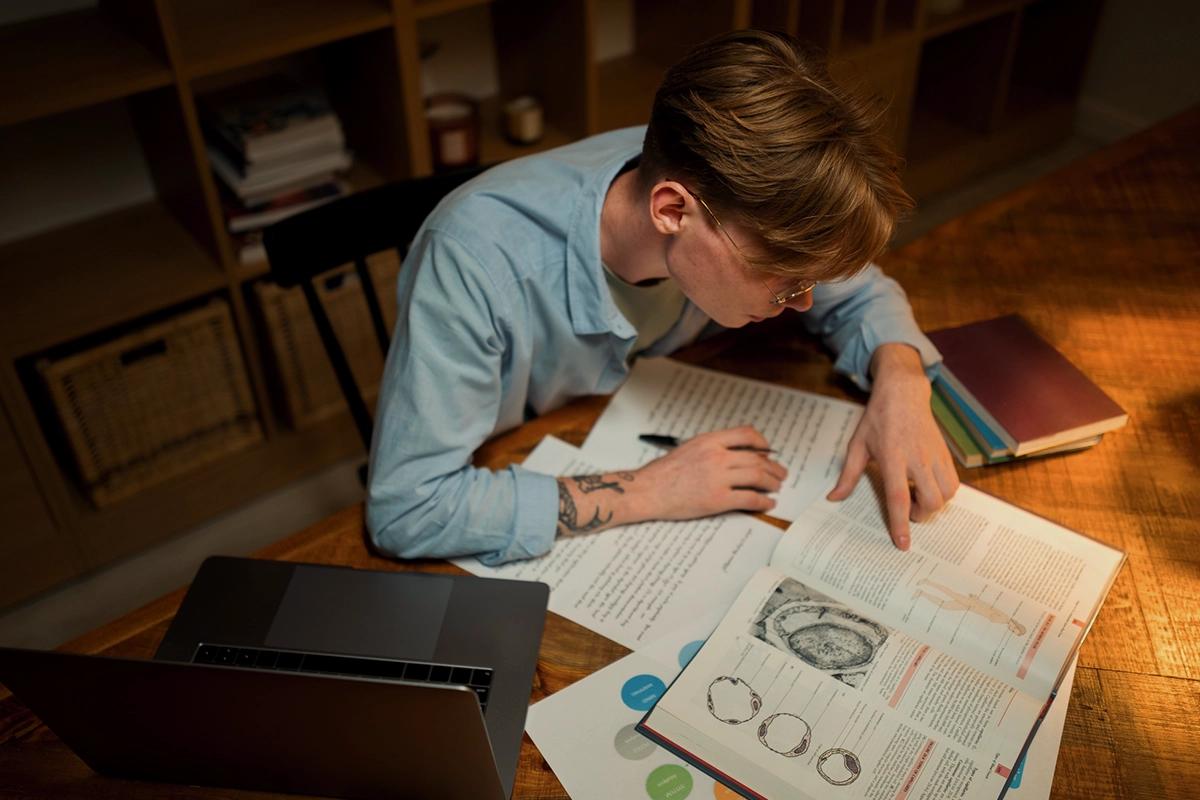 Professional Editing & Proofreading Services for Error-Free Content 1